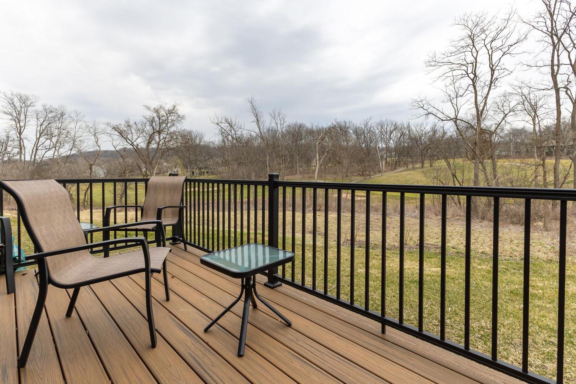Cozy At Creekwood Getaway